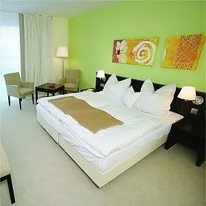 Heide & 4*